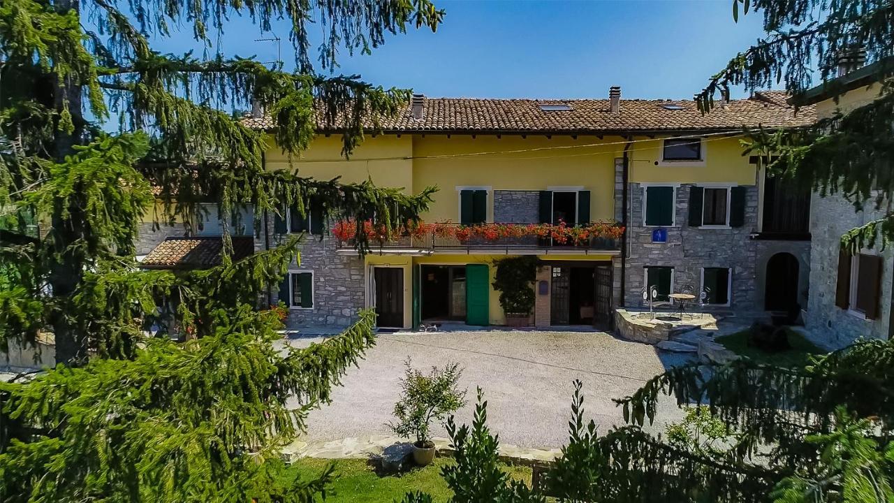 L'Angolo Di Verlano Canossa Dış mekan fotoğraf