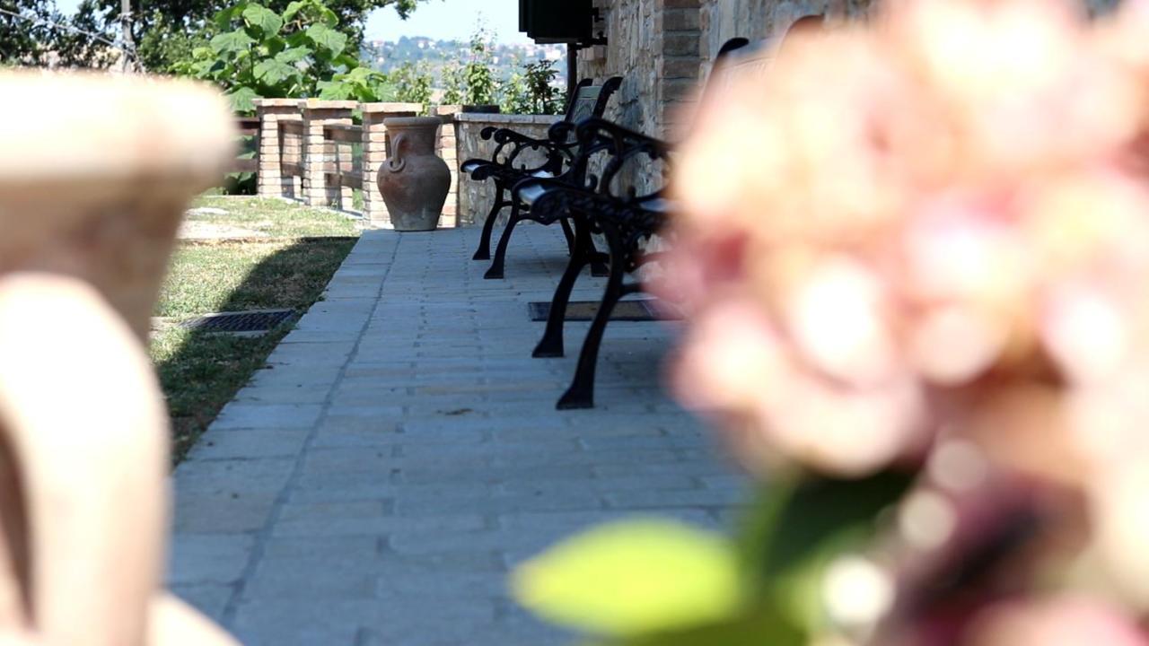 L'Angolo Di Verlano Canossa Dış mekan fotoğraf